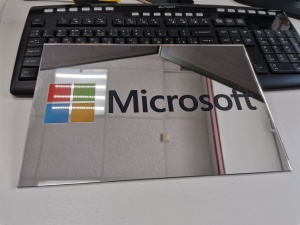 Зеркальная табличка