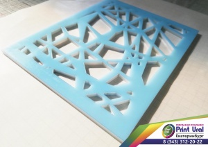 Фигурная резка оргстекла