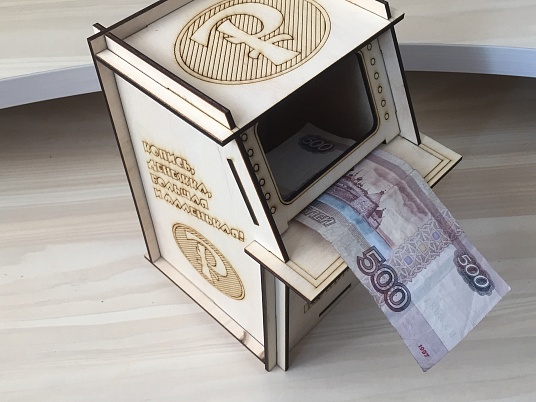 Лазерная резка фанеры