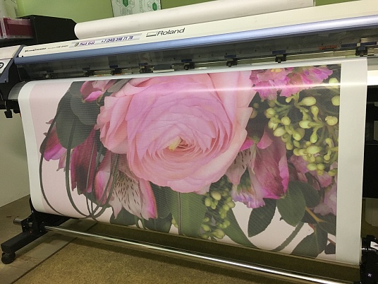 Печать на перфорированной пленке (для стекол)