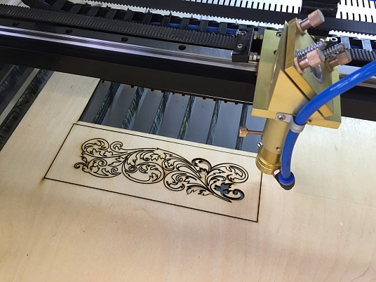 Лазерная резка фанеры