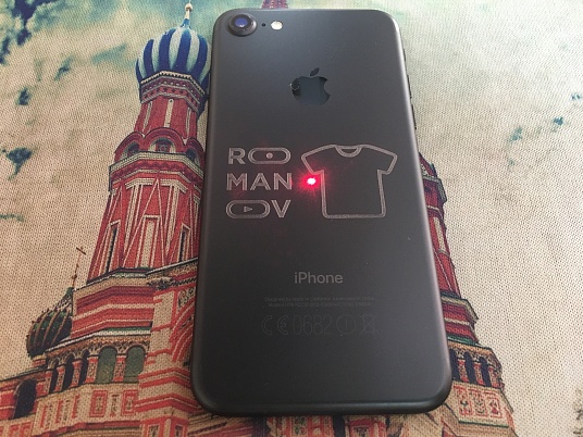 Гравировка на телефонах, планшетах, компьютерной технике