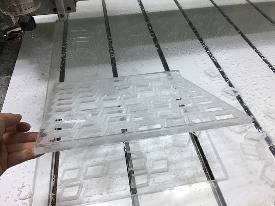 Фрезерная резка Акрила (оргстекло)