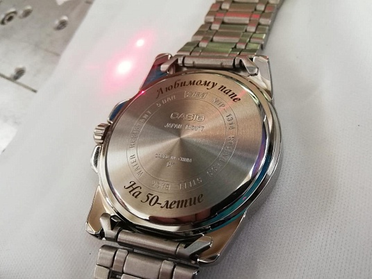 Гравировка на часах, браслетах