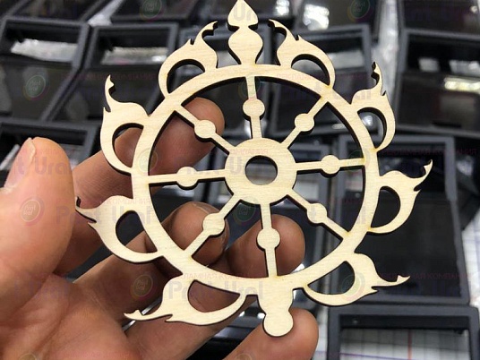 Лазерная резка фанеры