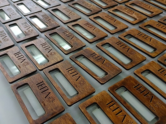 Бейджи из дерева (фанера)