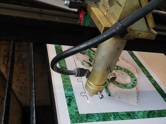 Лазерная резка фанеры