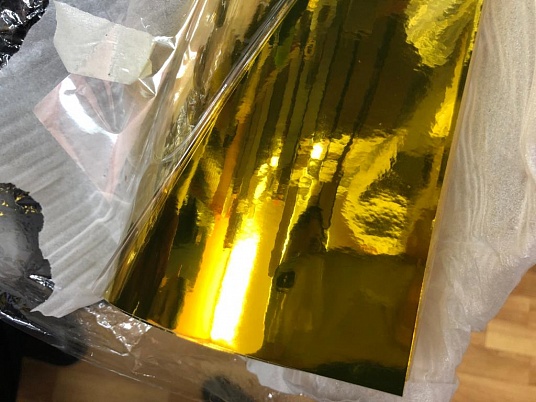 Печать на золотой пленке. Хром пленка.