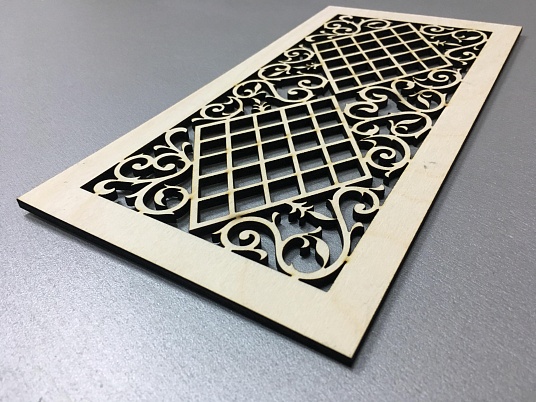 Лазерная резка фанеры