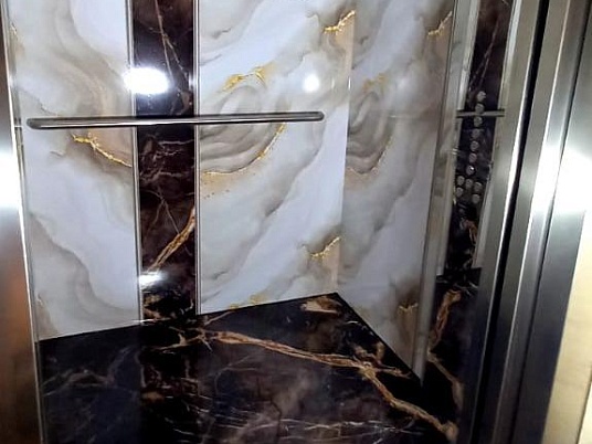 Брендирование лифта.Наклейки в лифт