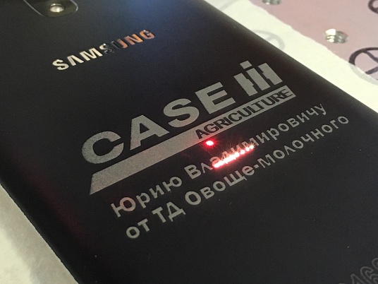 Гравировка на телефонах, планшетах, компьютерной технике