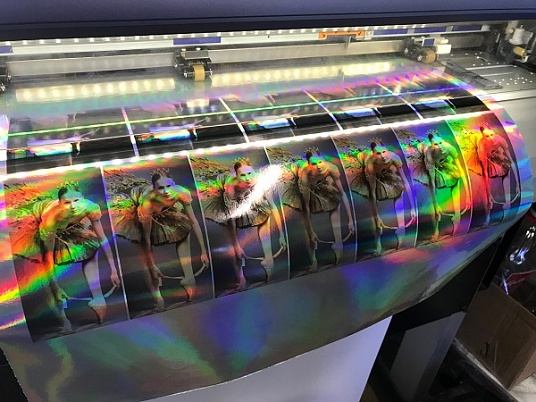 Печать на голографической плёнке