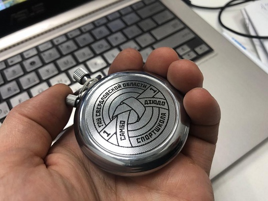 Гравировка на часах, браслетах