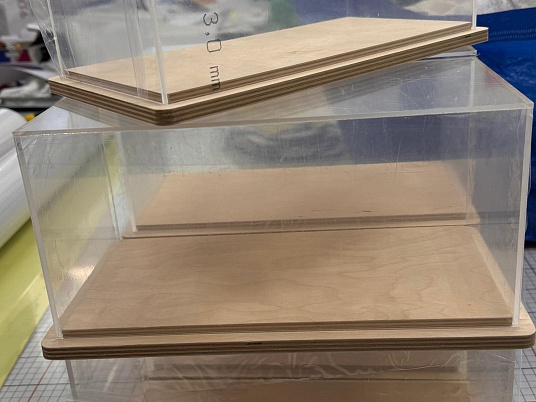 Короб из оргстекла