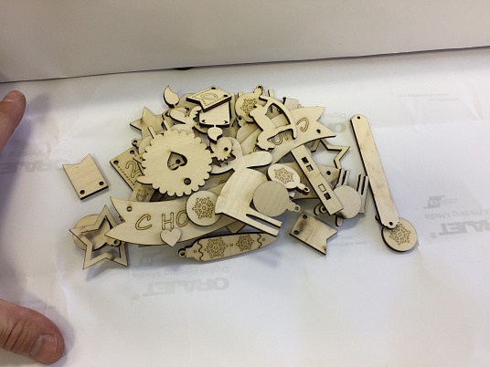 Лазерная резка фанеры