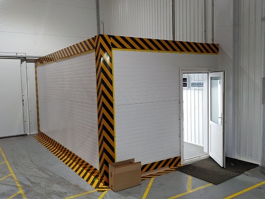 Интерьерная печать на светоотражающейся пленке