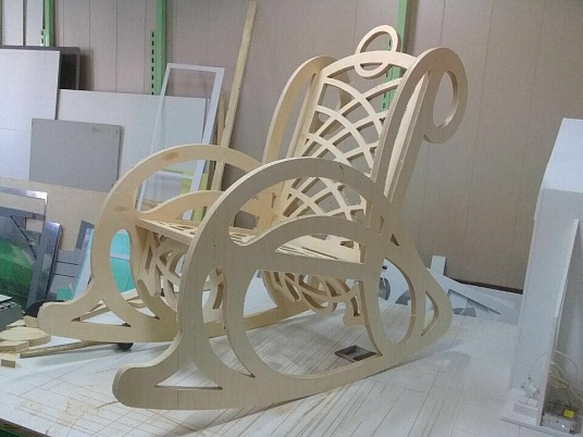 Фрезерная резка, гравировка дерева