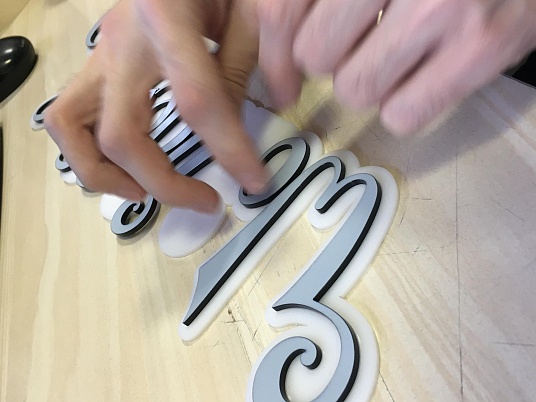 Изготовление объемных букв.