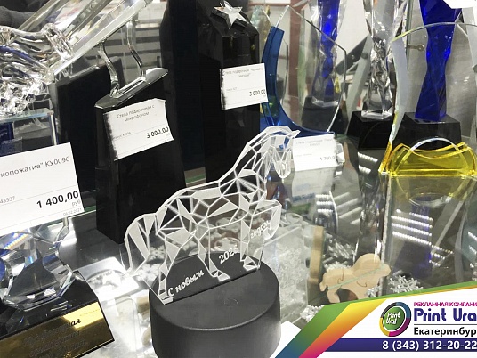 Статуэтки, сувениры