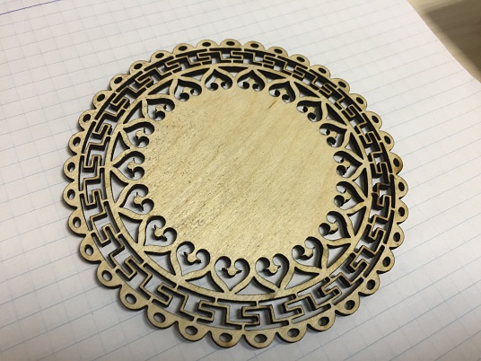 Лазерная резка фанеры