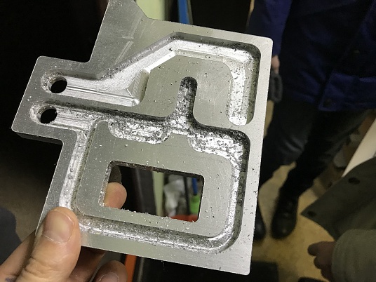 Изготовление табличек алюминиевых с глубокой гравировкой