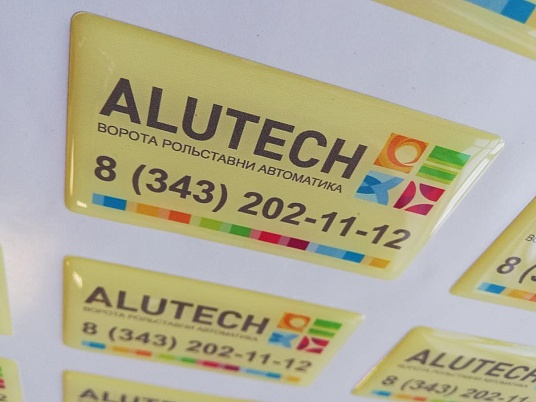 Печать объемных наклеек