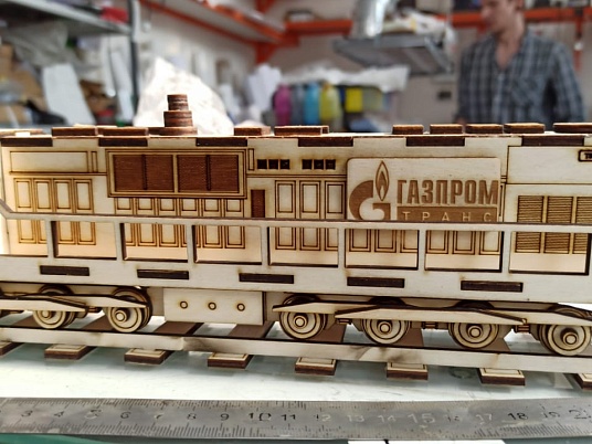 Лазерная резка фанеры