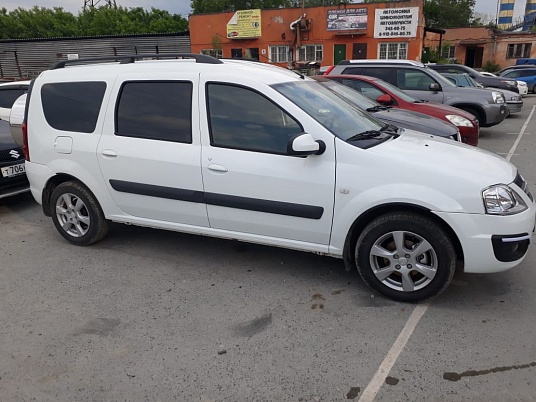 Брендирование автомобиля "Агрегатор"