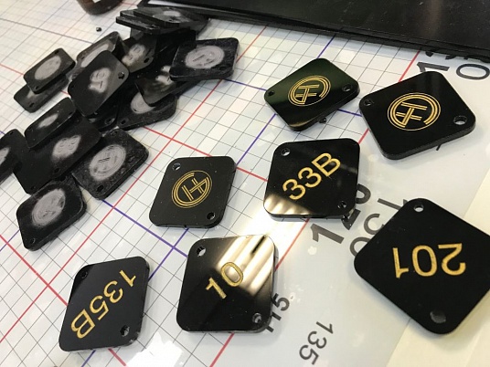 Изготовление бирок