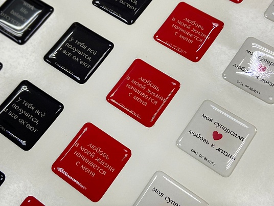 Печать объемных наклеек